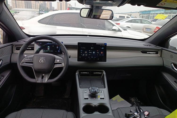 Used BYD Qin PLUS 2025 DM-i Smart Drive 55KM Leading Model
