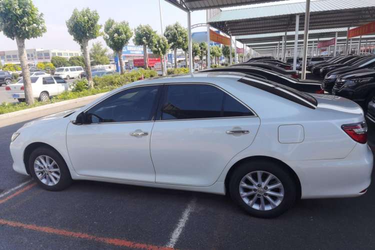 Used Toyota Camry 2016 2.0E 10th Anniversary Elite Edition
