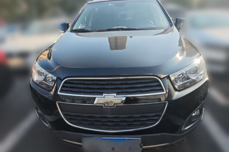 Used Chevrolet Captiva 2015 2.4L 4x4 Flagship Edition 7-Seater
