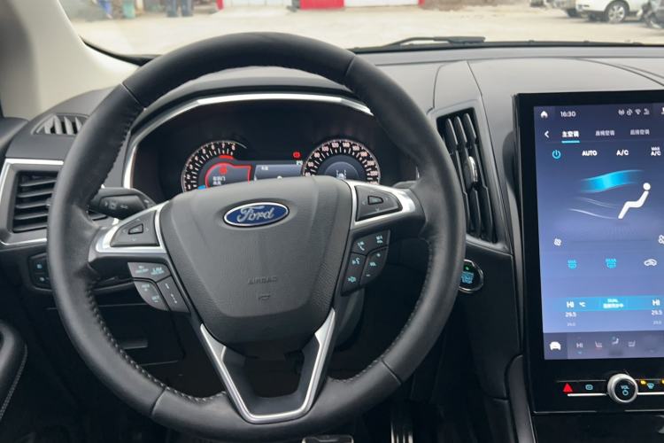 Used Ford Edge 2020 EcoBoost 245 Two-Wheel Drive Titanium 7-Seater
