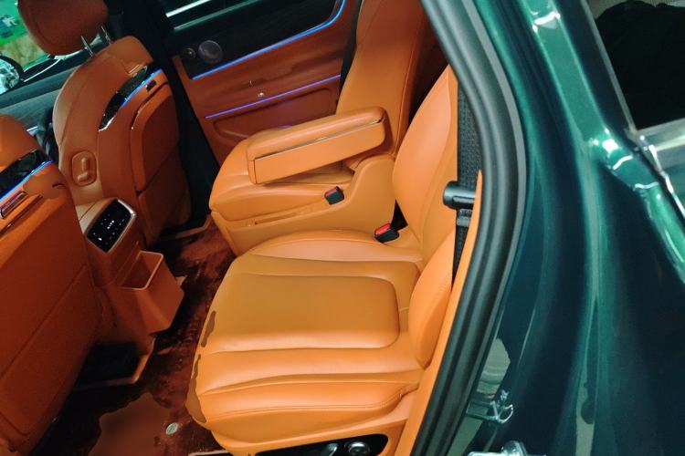 Used Hima AITO M9 2024 Range-Extended Ultra Version 42 kWh 6-Seater Model
