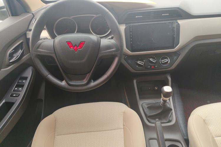 Used Wuling Hongguang 2021 1.5L Revised S Standard Version with Electric Power Steering LAR
