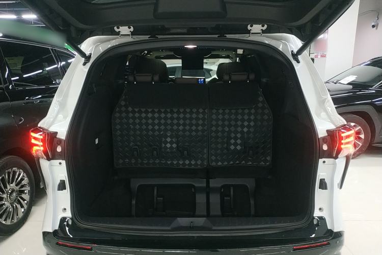 Used Toyota Sienna 2021 2.5L Hybrid Platinum Edition