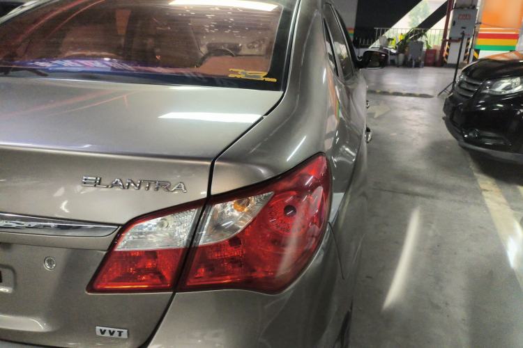 Used Hyundai Celesta 2015 1.6L Automatic Comfort Model
