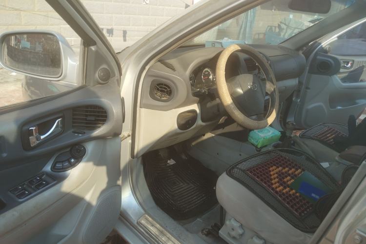 Used  Rein 2011 2.0L Two-Wheel Drive Luxury Edition