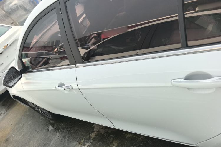 Used Geely Auto Emgrand 2019 Leading Edition 1.5L Manual Upgraded Connectivity Model China VI Standard
