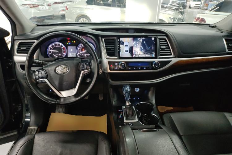 Used Toyota Highlander 2015 2.0T Four-Wheel Drive Luxury Edition 7-Seater
