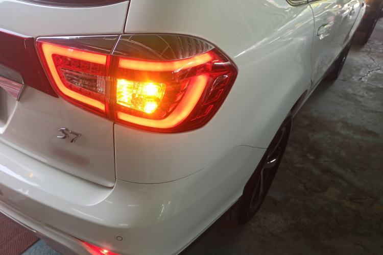 Used BYD S7 2016 2.0T Automatic Prestige Plus
