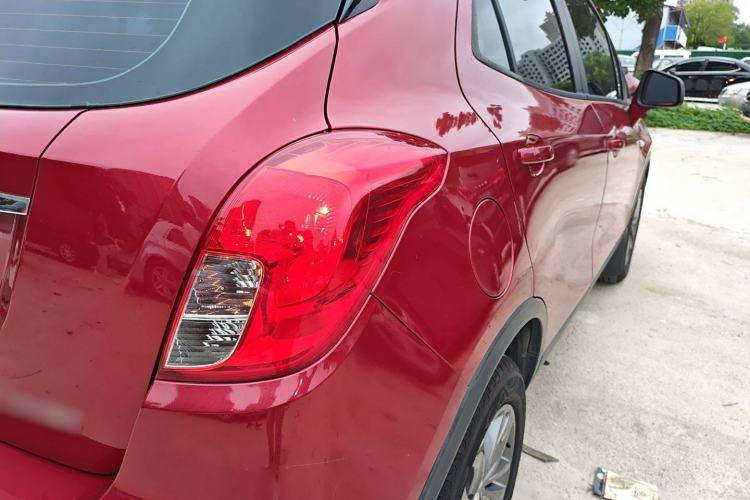 Used Buick Encore 2017 18T Automatic Two-Wheel Drive Urban Fashion Model
