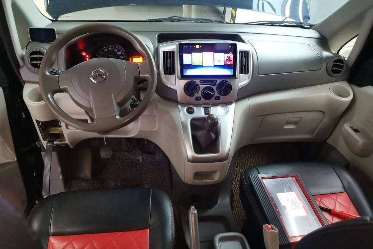 Used Nissan NV200 2016 Revised Version 1.6L Manual Luxury Edition
