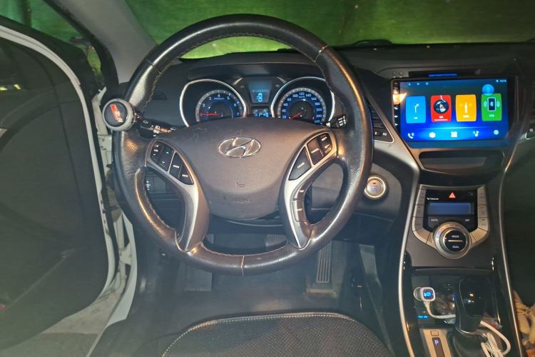 Used Hyundai Elantra 2015 1.6L Automatic Luxury Model
