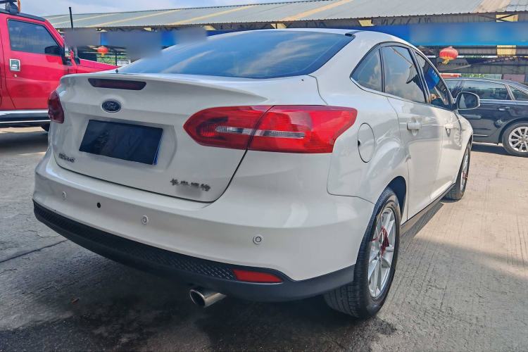 Used Ford Focus 2015 Sedan EcoBoost 180 Automatic Elite Model
