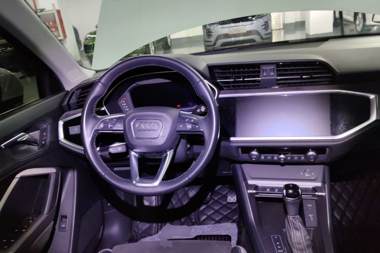 Used Audi Q3 2019 35 TFSI Advanced Dynamic Edition
