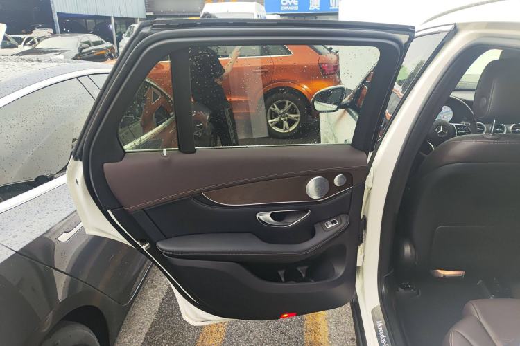 Used Mercedes-Benz GLC 2020 Facelift GLC 260 L 4MATIC Luxury Edition
