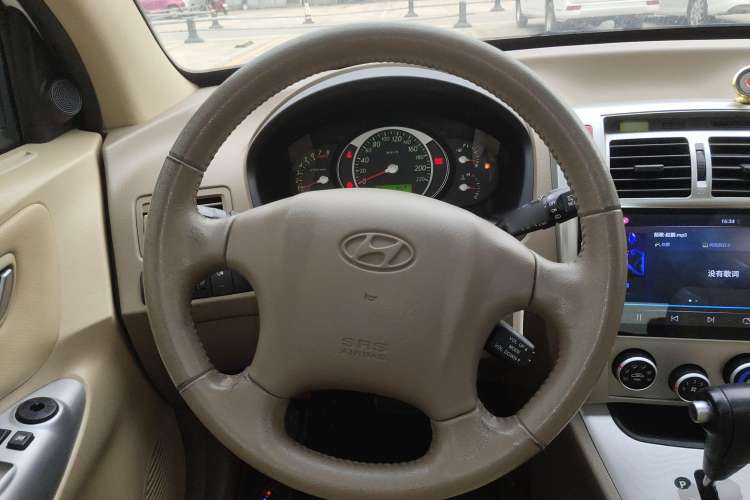 Used Hyundai Tucson 2013 2.0L Automatic Two-Wheel Drive Comfort Version