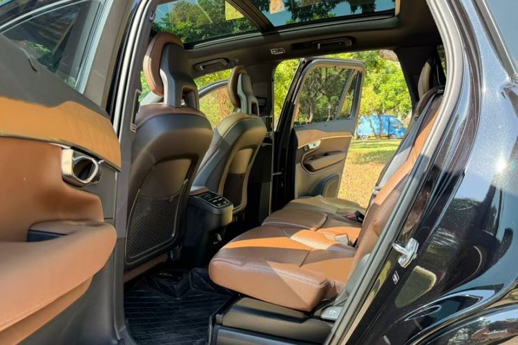 Used Volvo XC90 2021 B6 Zhiyi Luxury Edition 7-Seater
