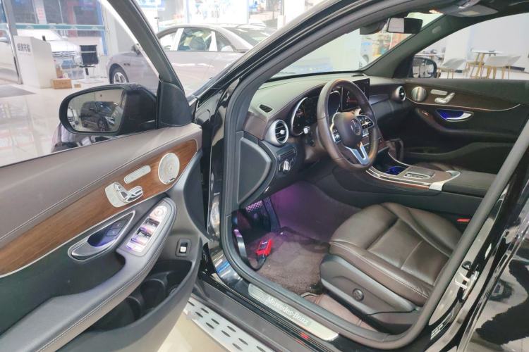 Used Mercedes-Benz GLC 2021 GLC 300 L 4MATIC Dynamic Model