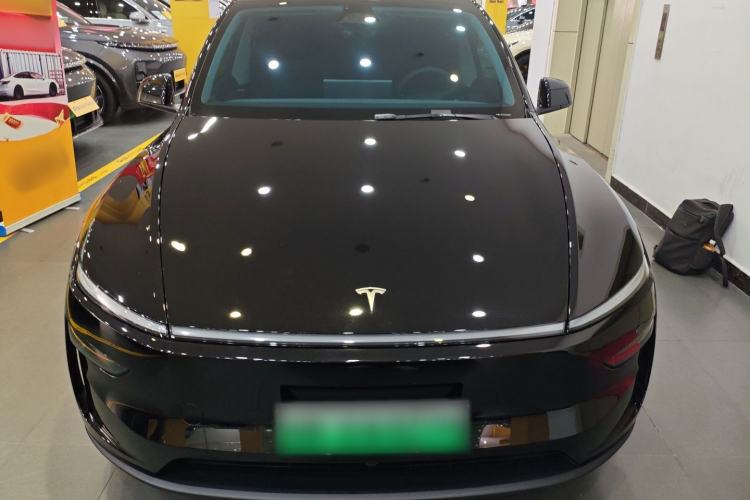 Used Tesla Model Y 2025 Rear-Wheel-Drive Version
