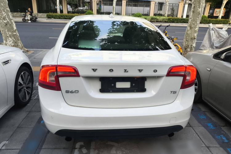 Used Volvo S60 2013 T5 Comfort Edition
