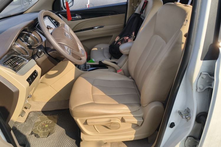 Used Baojun 730 2016 1.5L Manual Comfort Version 7 Seats China V Emission Standard