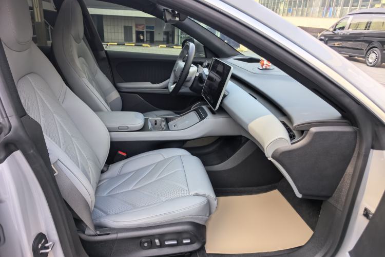 Used Nio ET5T 2025 75 kWh Touring
