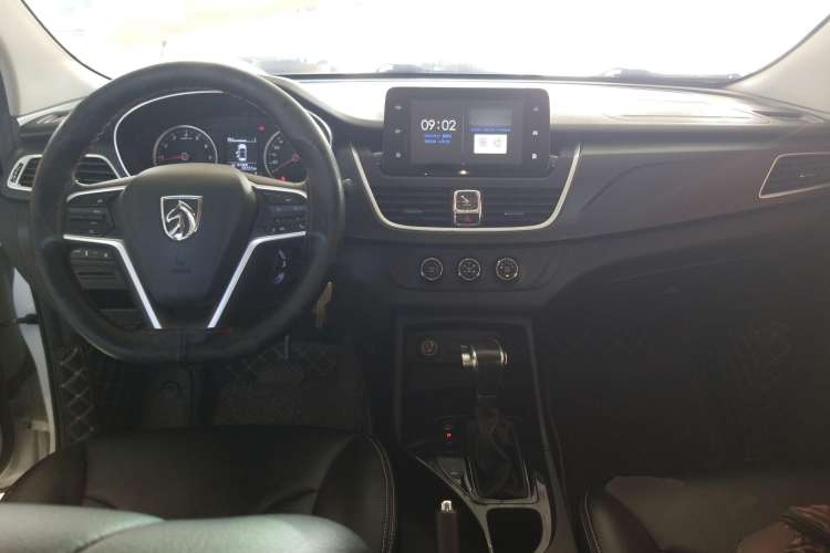 Used Baojun 730 2019 1.5T CVT Fashion Model 7 Seats China VI Emission Standard