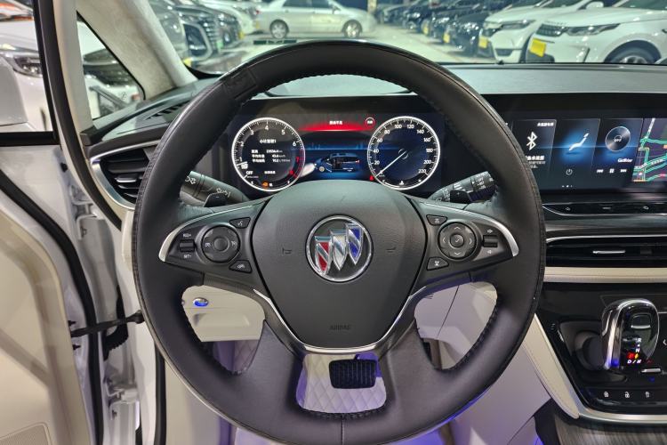 Used Buick GL8 2021 ES Landtrek 653T Comfort Edition