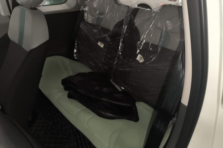 Used  Lumin 2023 301km Honey Dew Edition
