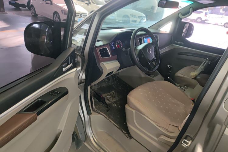 Used FORTHING Lingzhi 2019 M5L 1.6L 7-Seater Standard Model China VI
