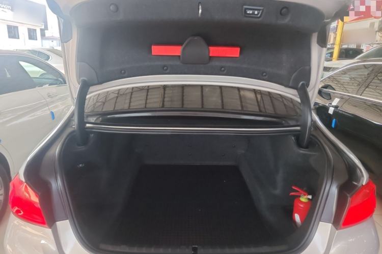 Used BMW 5 Series 2018 530Li Luxury Edition Premium Package
