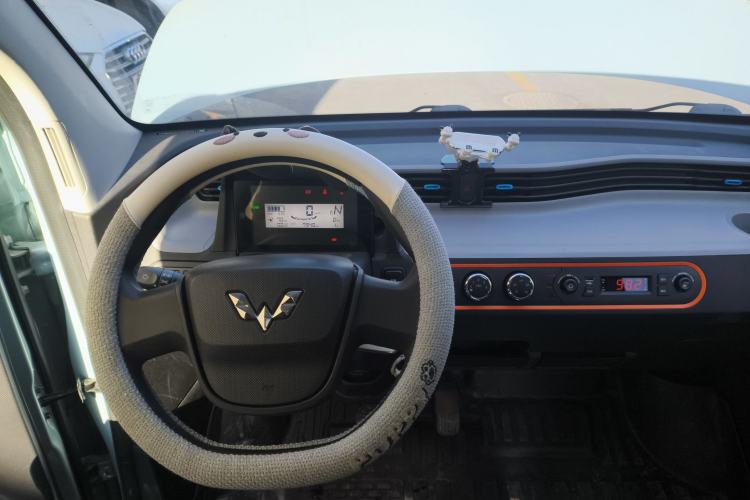 Used Wuling Hongguang MINIEV 2022 Easy Version Lithium Iron Phosphate
