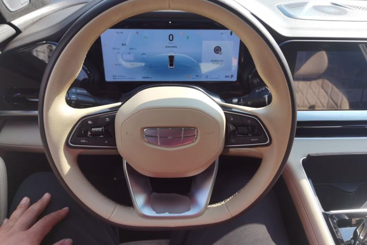 Used Geely Auto Monjaro L 2025 Dongfang Yao 2.0TD Automatic All-Wheel-Drive Wangyue Edition
