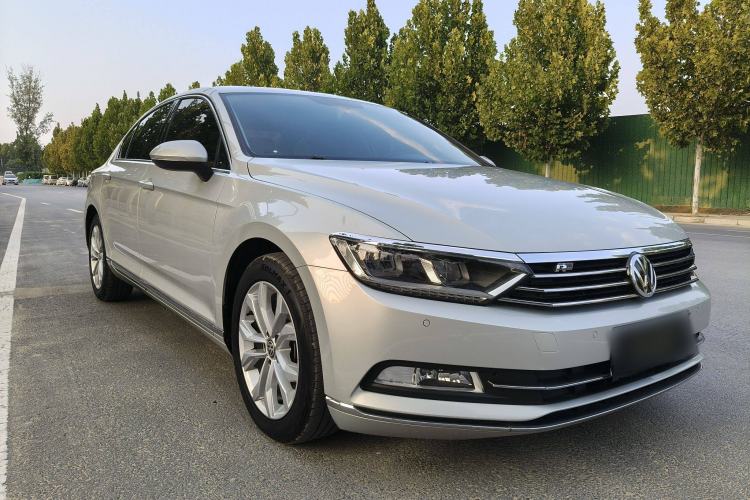 Used Volkswagen Magotan 2018 330TSI DSG Luxury Model
