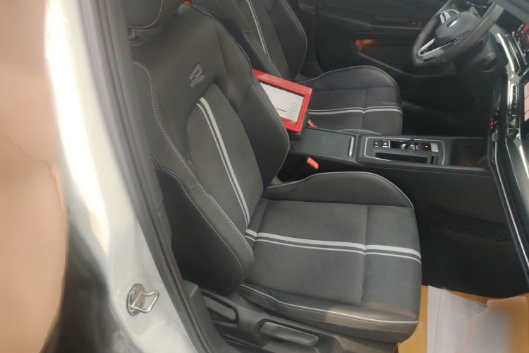 Used Volkswagen Golf 2023 Facelift 280TSI DSG R-Line Lite
