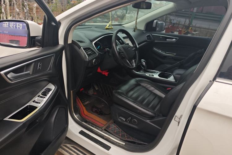 Used Ford Edge 2016 EcoBoost 245 Two-Wheel-Drive Titanium 7-Seater
