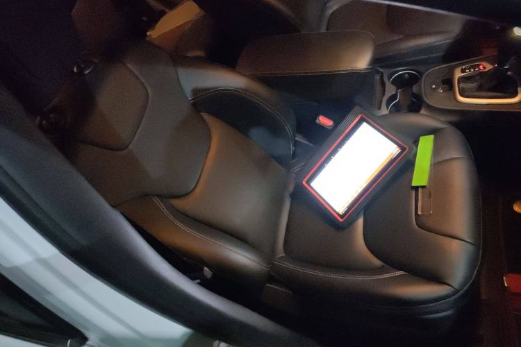 Used  Cherokee 2020 2.0L Two-Wheel Drive Classic Sports Edition
