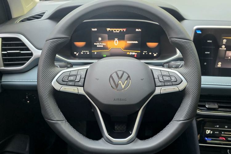 Used Volkswagen Tharu 2024 300TSI Two-Wheel-Drive Moonlight Edition