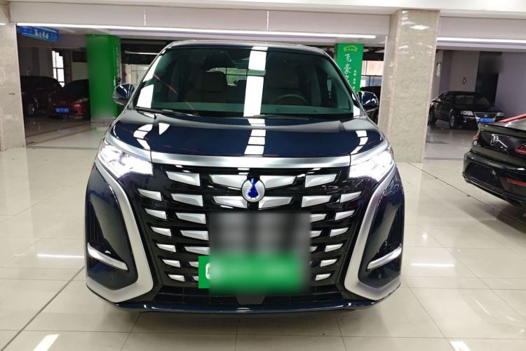 Used Denza D9 2022 DM-i 970 Four-Wheel Drive Prestige Model
