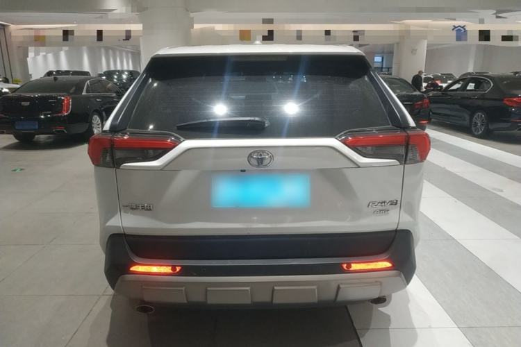 Used Toyota RAV4 2022 2.0L CVT 4x4 Style Plus Edition
