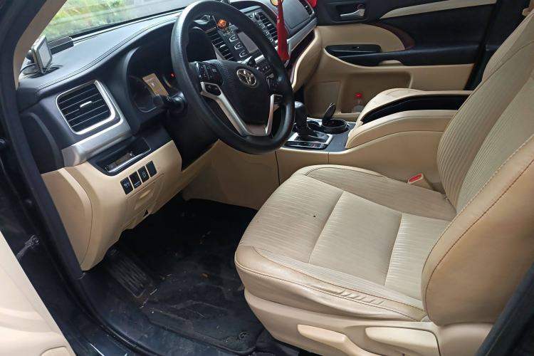 Used Toyota Highlander 2015 2.0T Four-Wheel Drive Elite Edition 7-Seater
