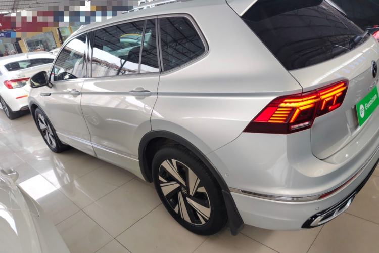 Used Volkswagen Tiguan L 2023 Restyled 330TSI Automatic Two-Wheel Drive R-Line Enhanced Comfort Version
