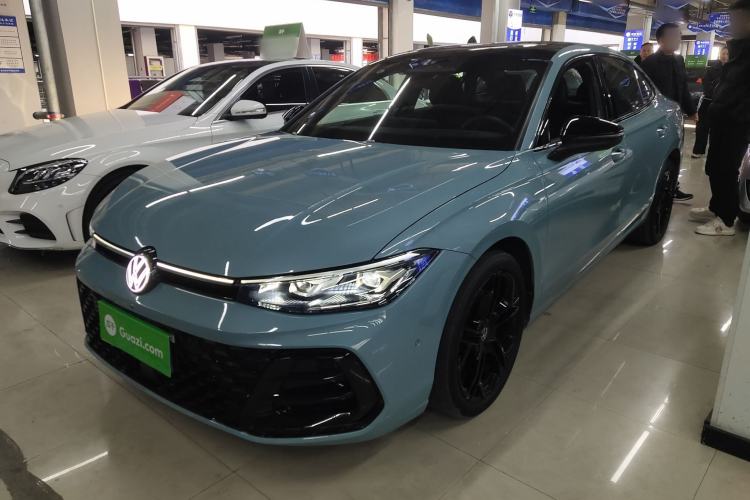 Used Volkswagen Passat 2025 Pro 380TSI Starry Dragon Luxury Edition