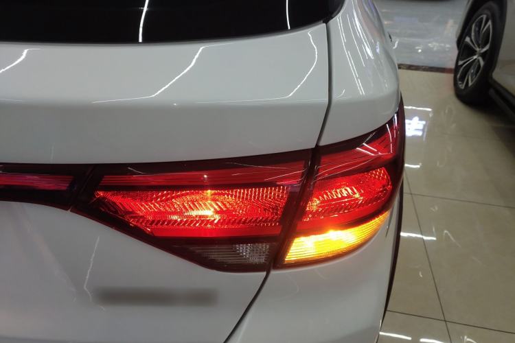 Used Kia KX Cross 2017 1.4L AT GLS
