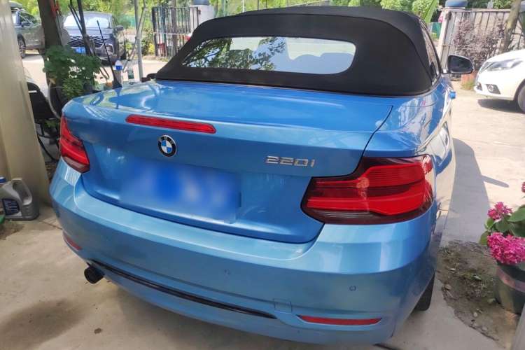 Used BMW 2 Series 2018 220i Convertible Coupe Sports Design Package

