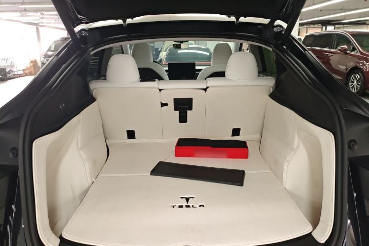 Used Tesla Model Y 2025 Long-Range All-Wheel Drive First Edition