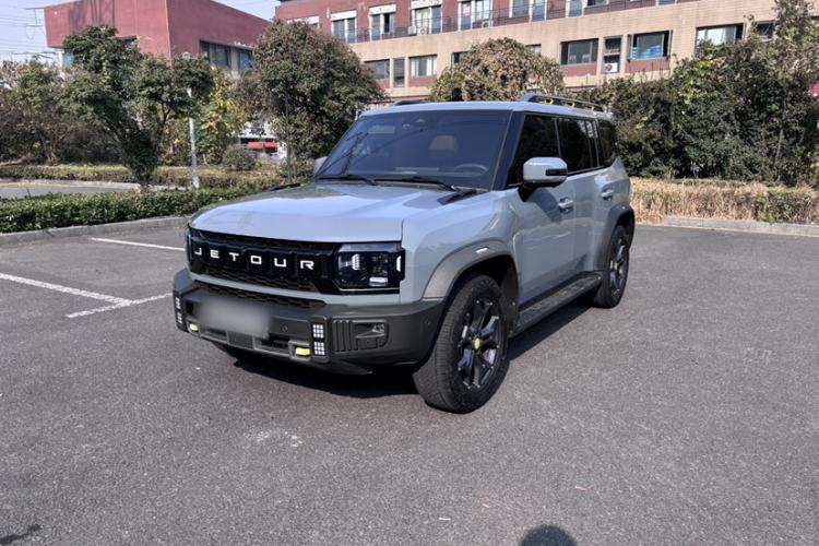 Used JETOUR Traveler 2023 2.0T All-Wheel Drive CrossPRO+
