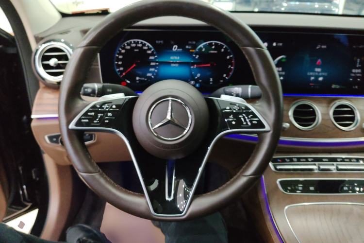 Used Mercedes-Benz E-Class 2023 Updated E 300 L Fashion Edition
