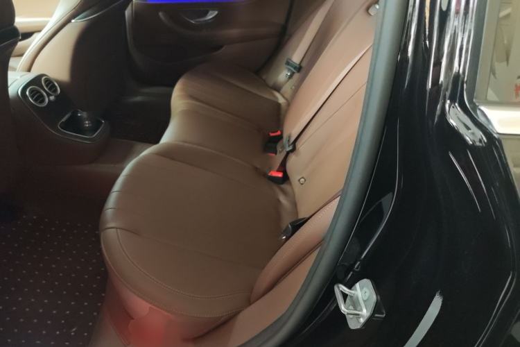 Used Mercedes-Benz E-Class 2023 Updated E 300 L Fashion Edition
