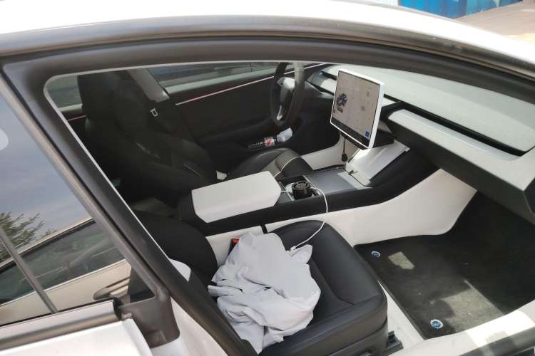 Used Tesla Model 3 2023 Long-Range All-Wheel-Drive Version