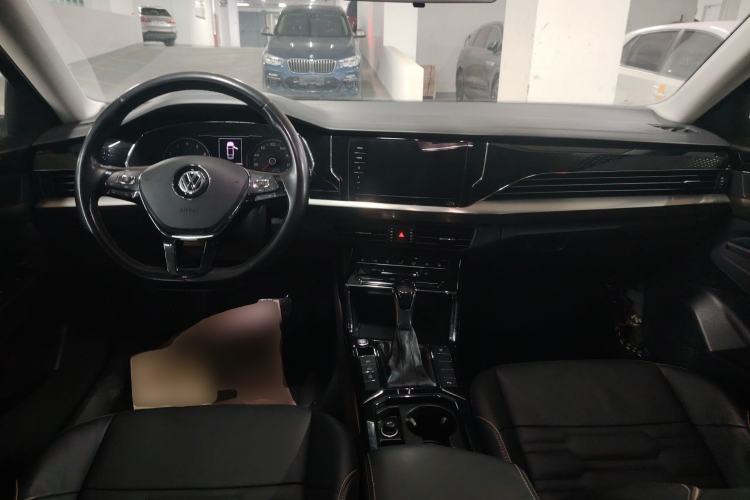 Used Volkswagen Passat 2020 330TSI Elite Edition China VI
